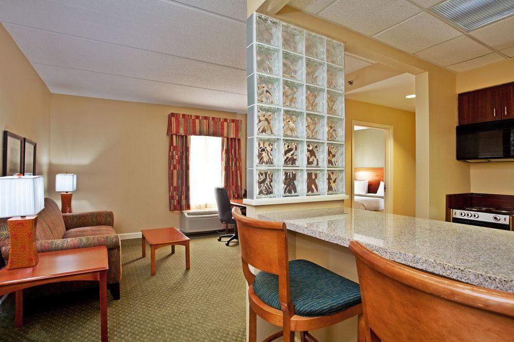Holiday Inn Express Hotel & Suites Conover - Hickory Area By Ihg Luaran gambar