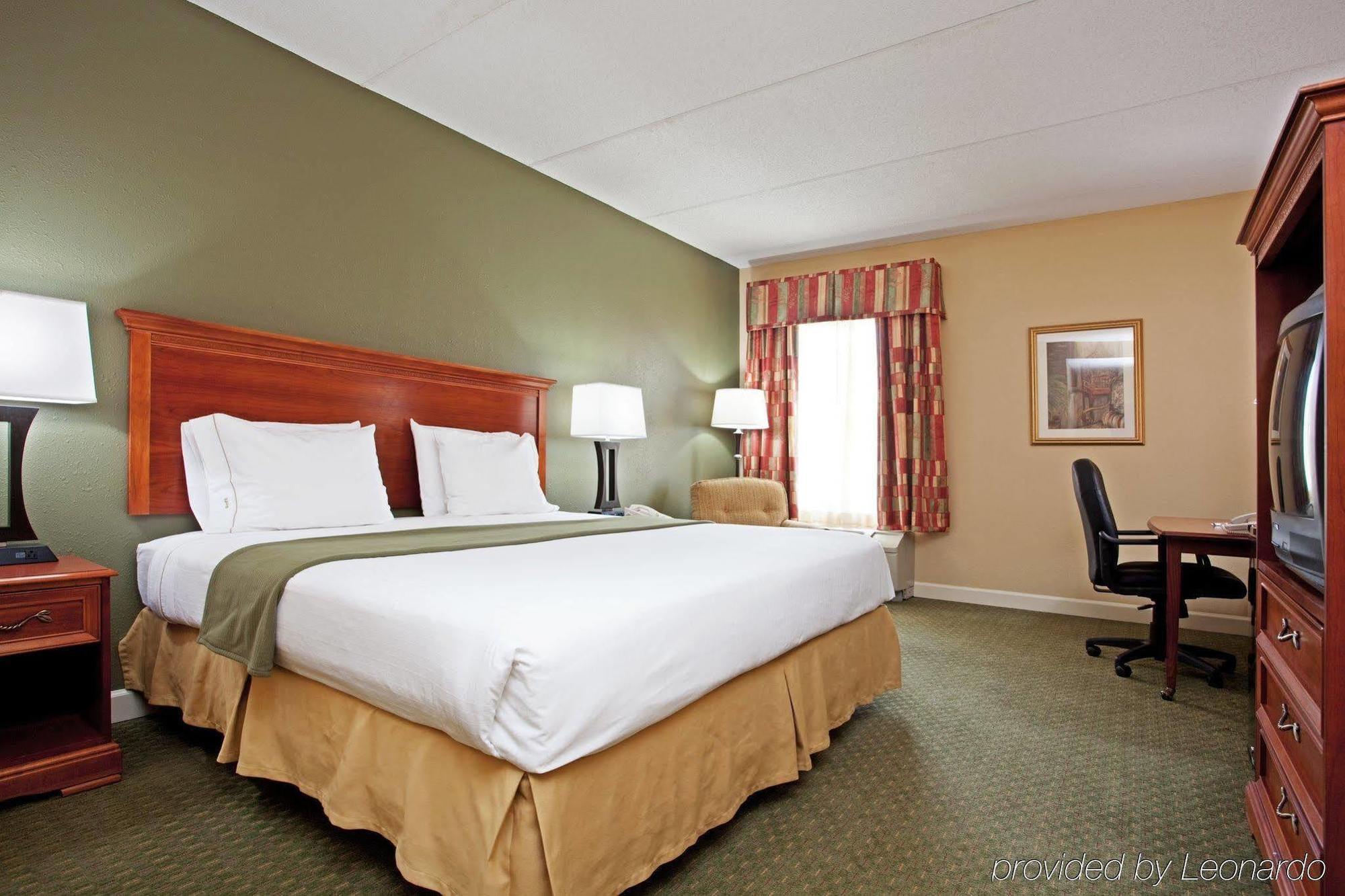 Holiday Inn Express Hotel & Suites Conover - Hickory Area By Ihg Bilik gambar
