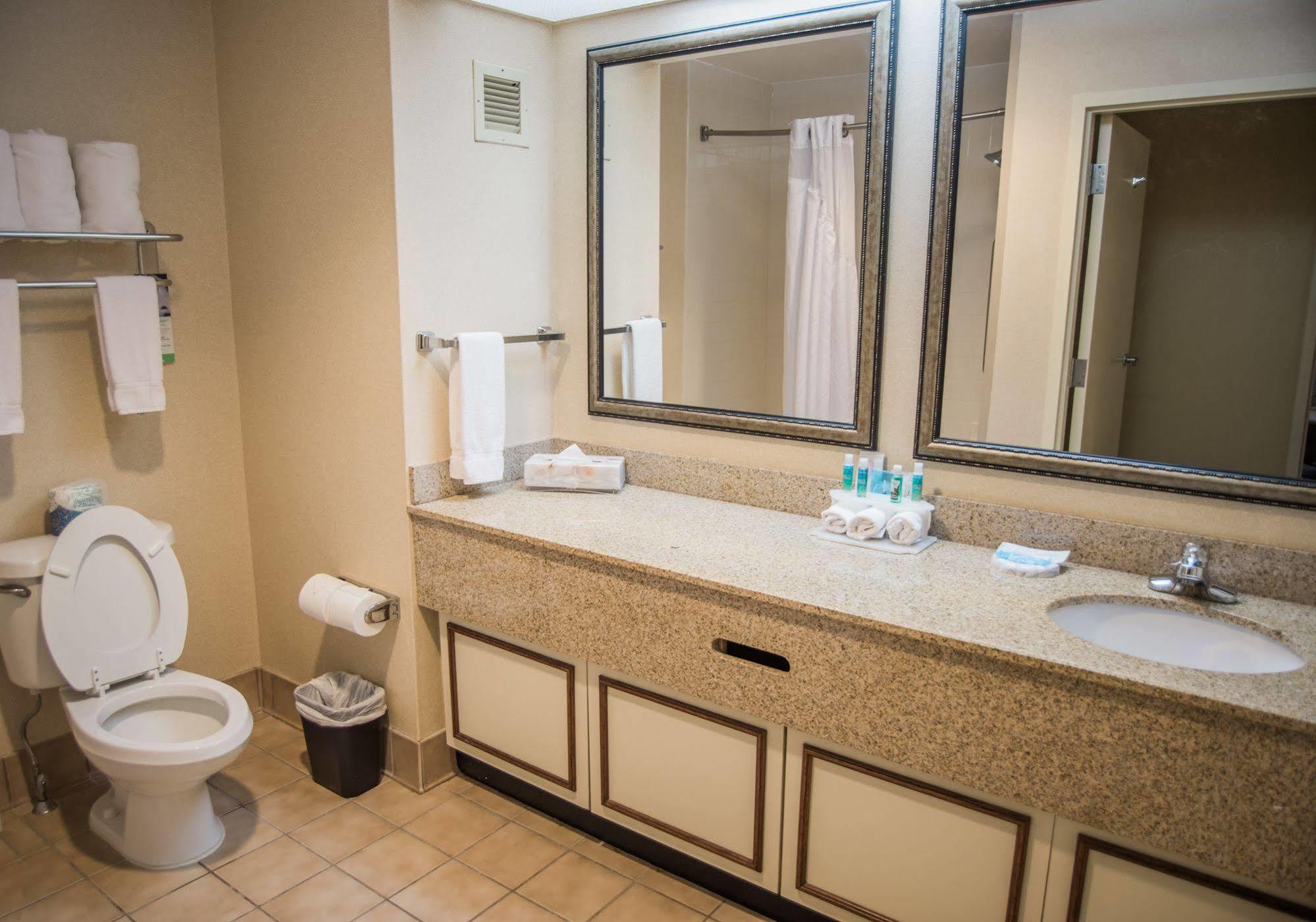 Holiday Inn Express Hotel & Suites Conover - Hickory Area By Ihg Luaran gambar