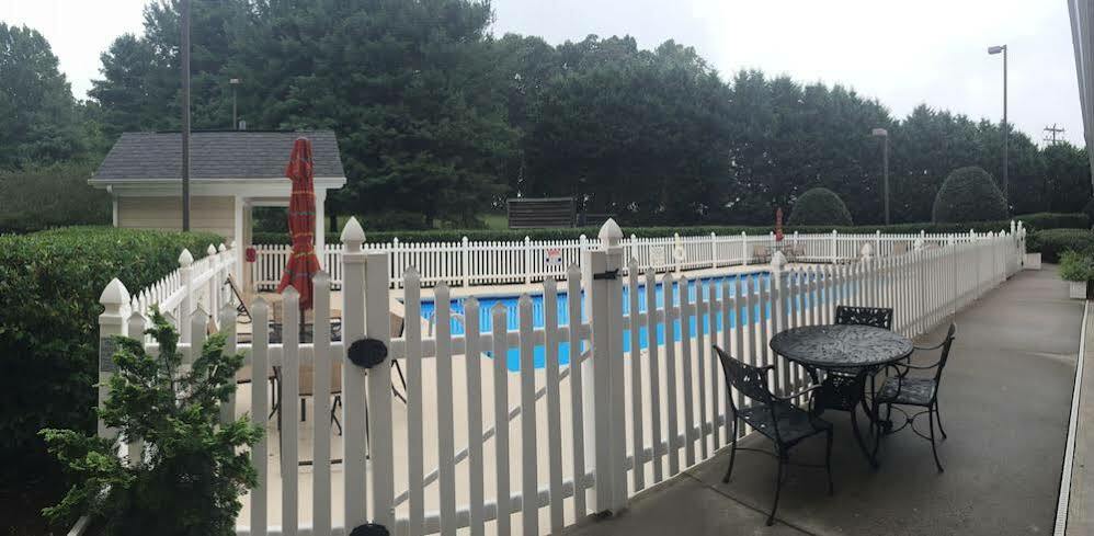 Holiday Inn Express Hotel & Suites Conover - Hickory Area By Ihg Luaran gambar